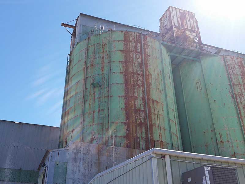 Mining prestressed concrete tank.
