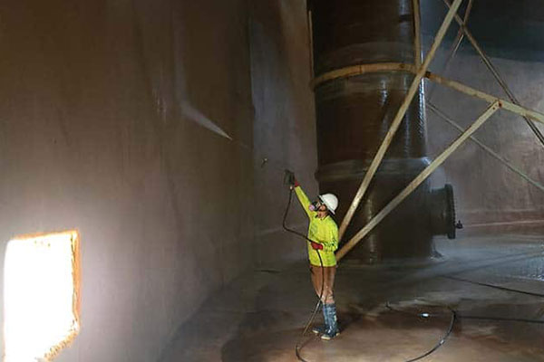 CROM provides tank cleanings that include interior washouts and/or exterior pressure washing in accordance with AWWA requirements.